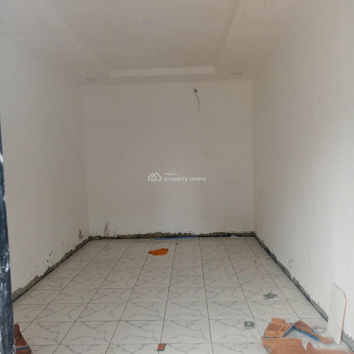 Shop Space, Mobile Road,illaje, Ajah, Lagos, Shop for Rent