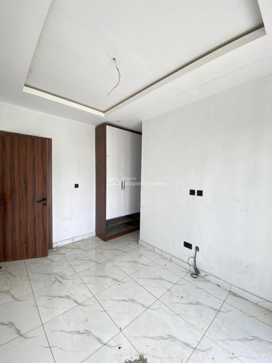 Astonishing 1 Bedroom Apartment in a Serene Neighborhood, Agungi, Lekki, Lagos, Flat / Apartment for Sale