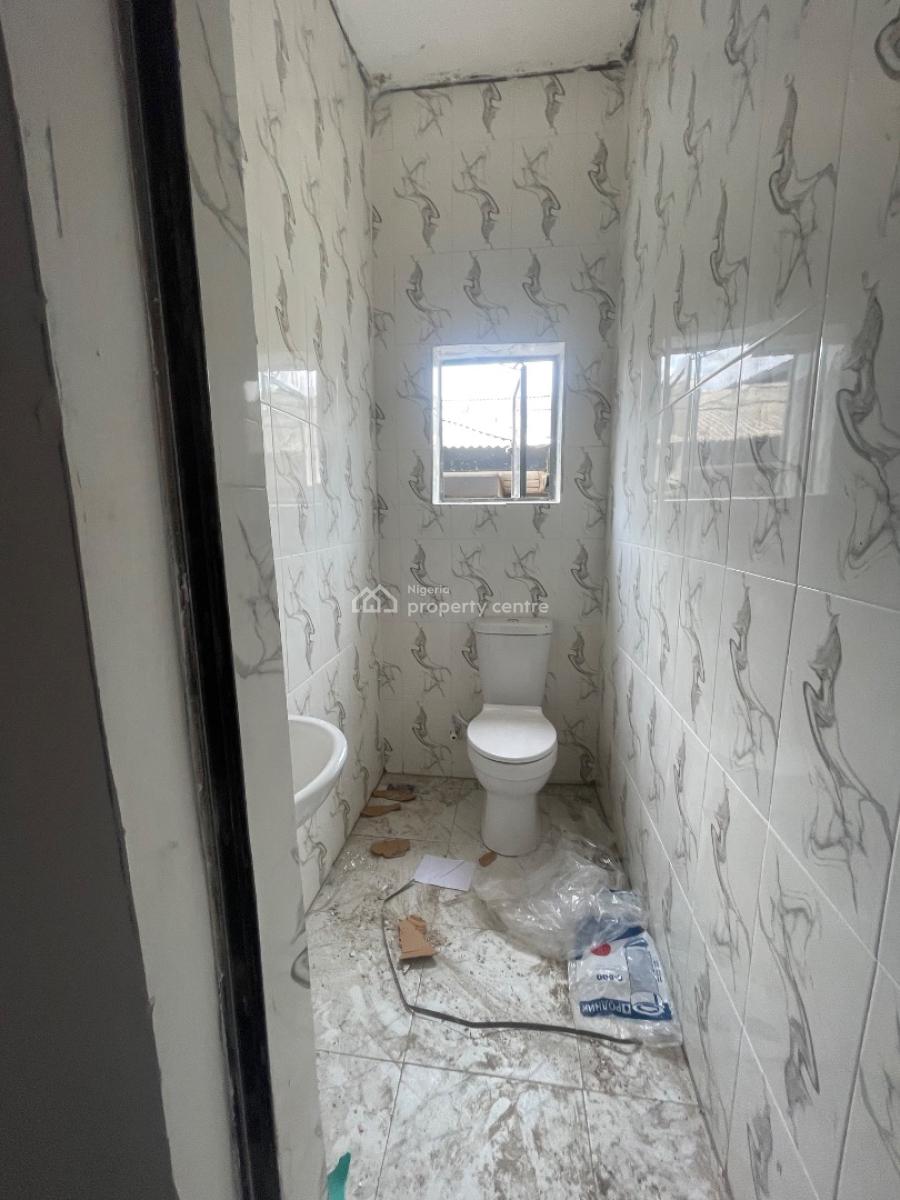 Newly Built Studio Flat, Finbars Road Akoka, Yaba, Lagos, Self Contain (single Rooms) for Rent