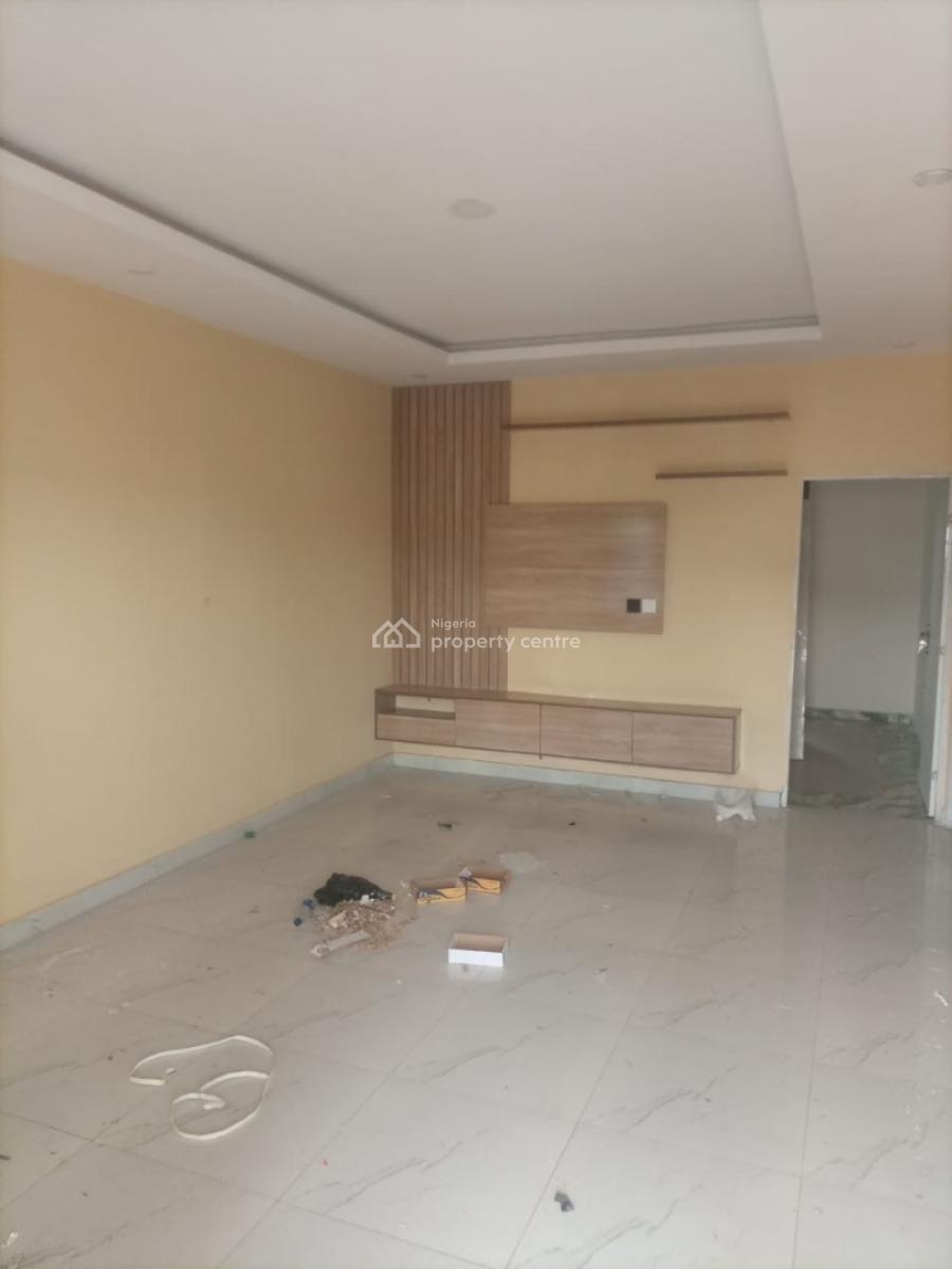 2 Bedrooms Flat Upstairs, Sangotedo, Lekki, Lagos, Flat / Apartment for Rent