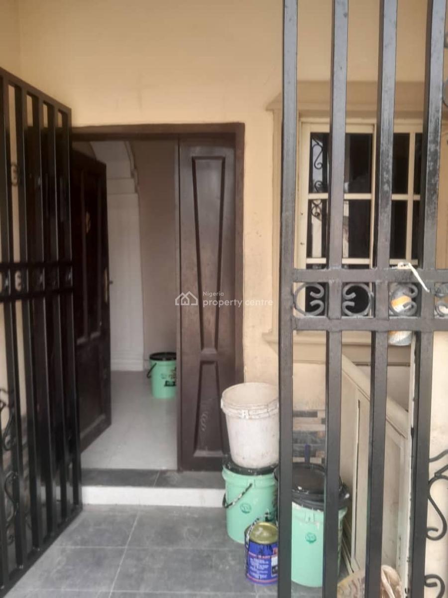 3 Bedroom Spacious Bungalow with a Very Large and Spacious Compound, Majek, Lekki, Lagos, Flat / Apartment for Rent