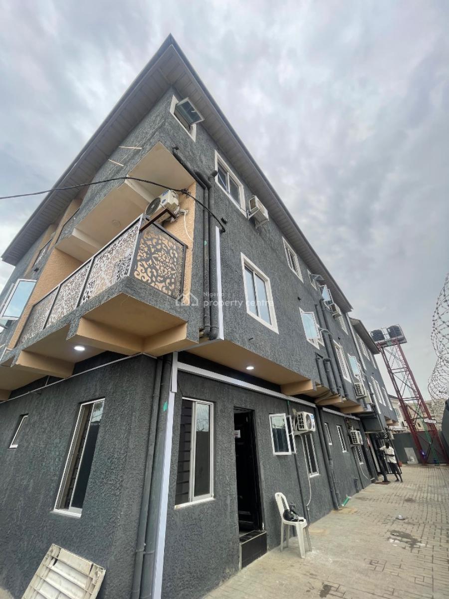 Newly Built Standard One Bedroom Flat, Iwaya Yaba, Yaba, Lagos, Mini Flat (room and Parlour) for Rent