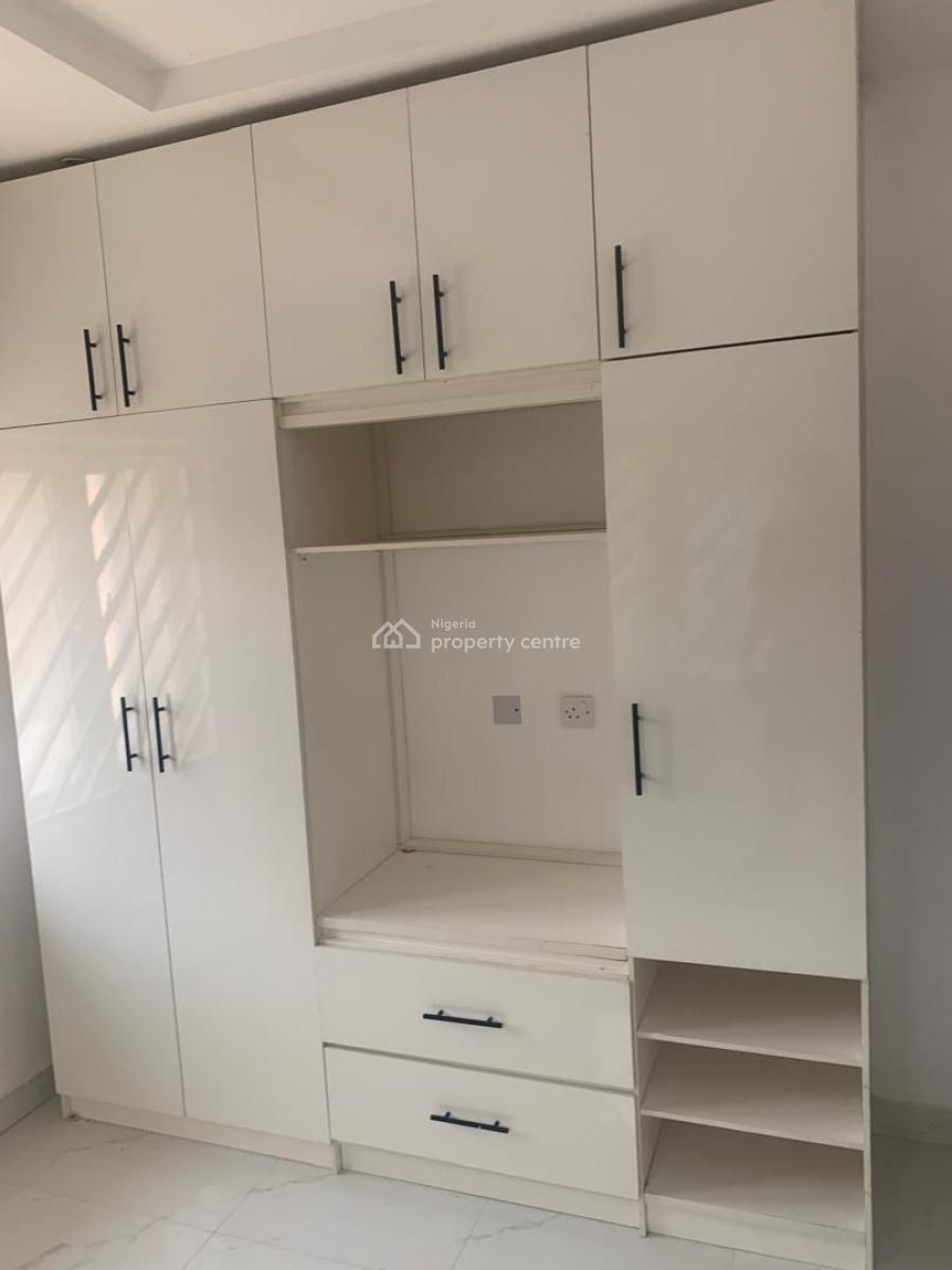 Exquisitely Built 3 Bedroom Flat, Gra, Abijo, Lekki, Lagos, Flat / Apartment for Sale