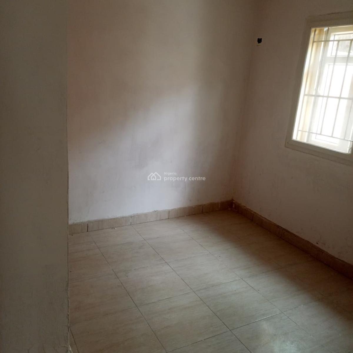Sharp and Serene Room and Parlour, Lekki Peninsula Scheme 2, Abraham Adesanya, Ajah, Lagos, Flat / Apartment for Rent