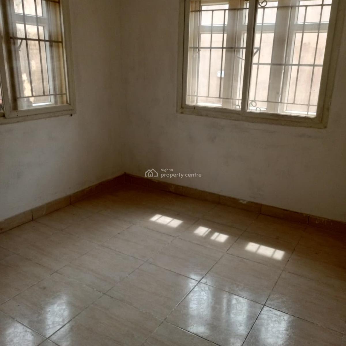 Sharp and Serene Room and Parlour, Lekki Peninsula Scheme 2, Abraham Adesanya, Ajah, Lagos, Flat / Apartment for Rent