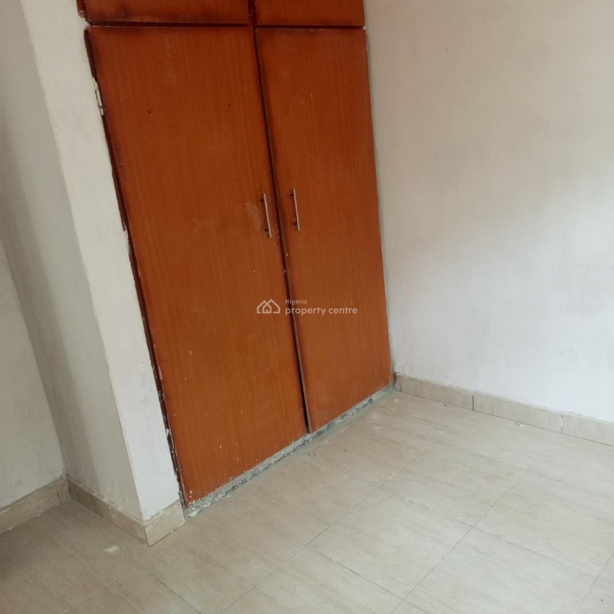 Sharp and Serene Room and Parlour, Lekki Peninsula Scheme 2, Abraham Adesanya, Ajah, Lagos, Flat / Apartment for Rent