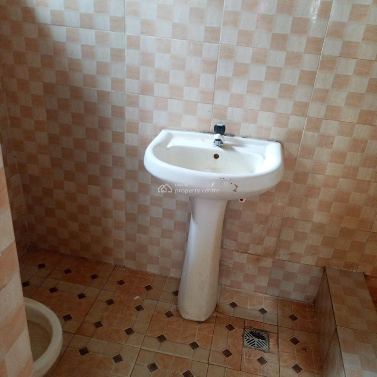 Sharp and Spacious 3 Bedroom Flat, Okun, Ajah, Lagos, Flat / Apartment for Rent