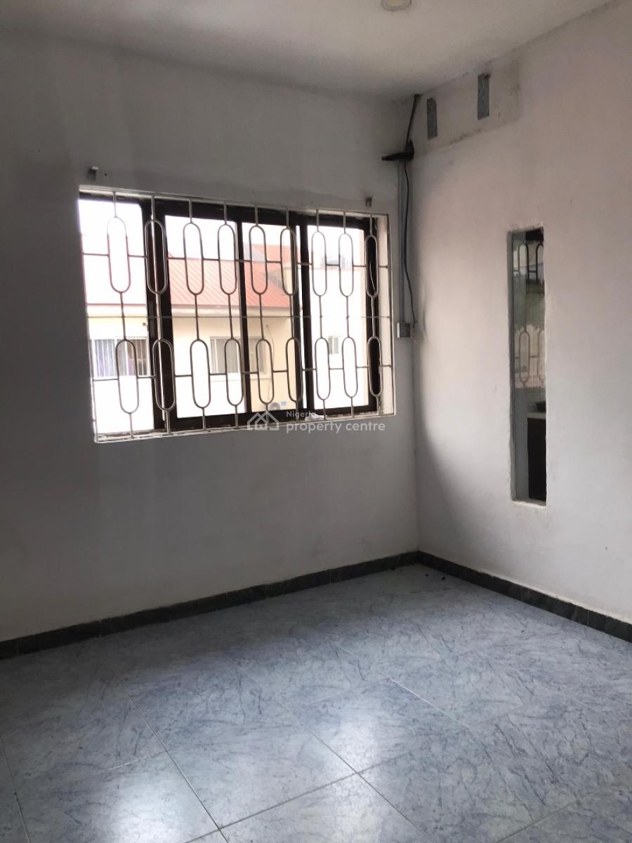 Standard Serviced One Bedroom Mini Flat Upstairs, Off Admiralty Way, Lekki Phase 1, Lekki, Lagos, Mini Flat (room and Parlour) for Rent