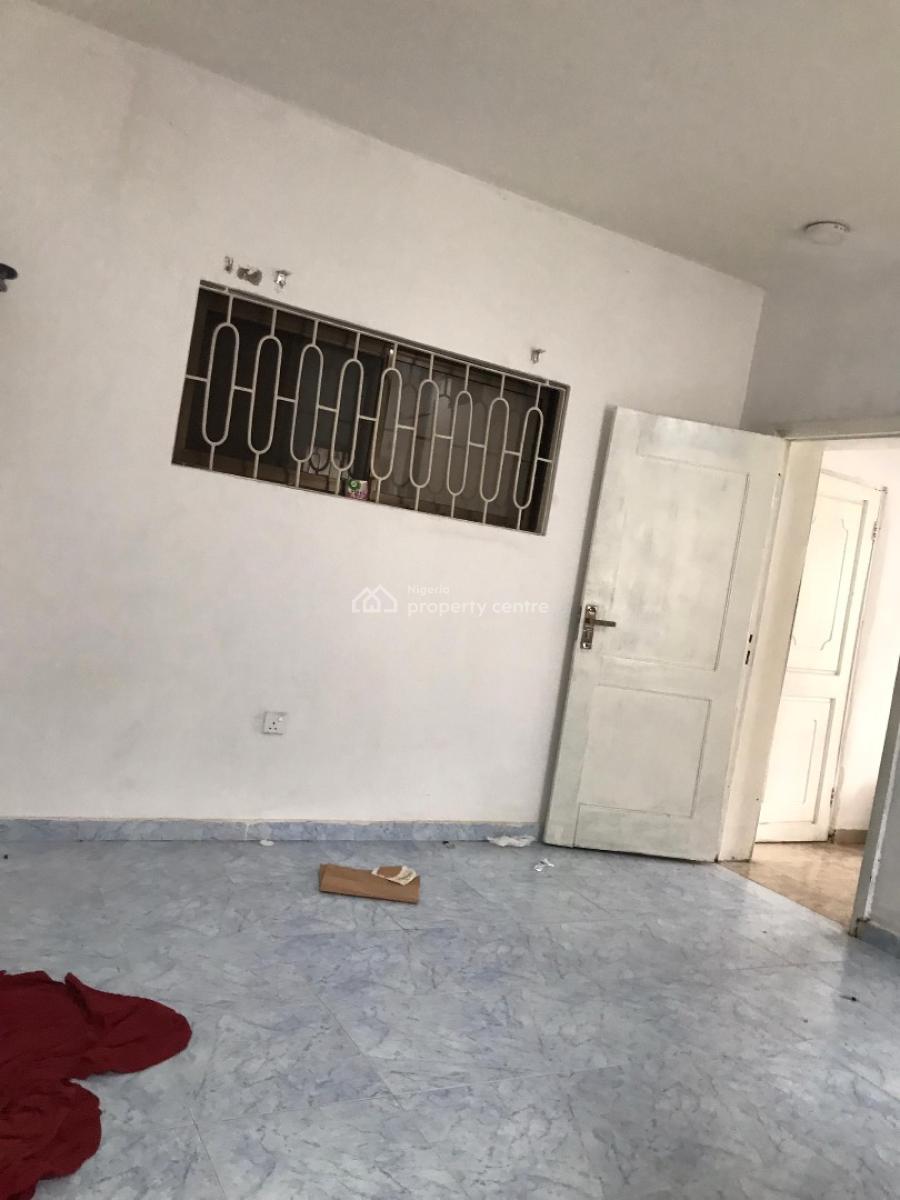 Standard Serviced One Bedroom Mini Flat Upstairs, Off Admiralty Way, Lekki Phase 1, Lekki, Lagos, Mini Flat (room and Parlour) for Rent