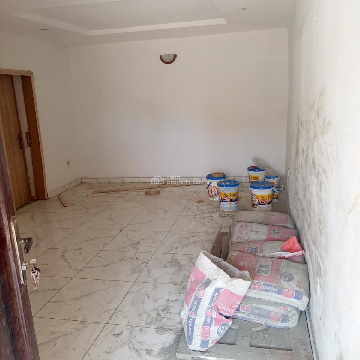 Newly Renovated 2 Bedroom Flat, United Estate,sangotedo, Ajah, Lagos, Flat / Apartment for Rent