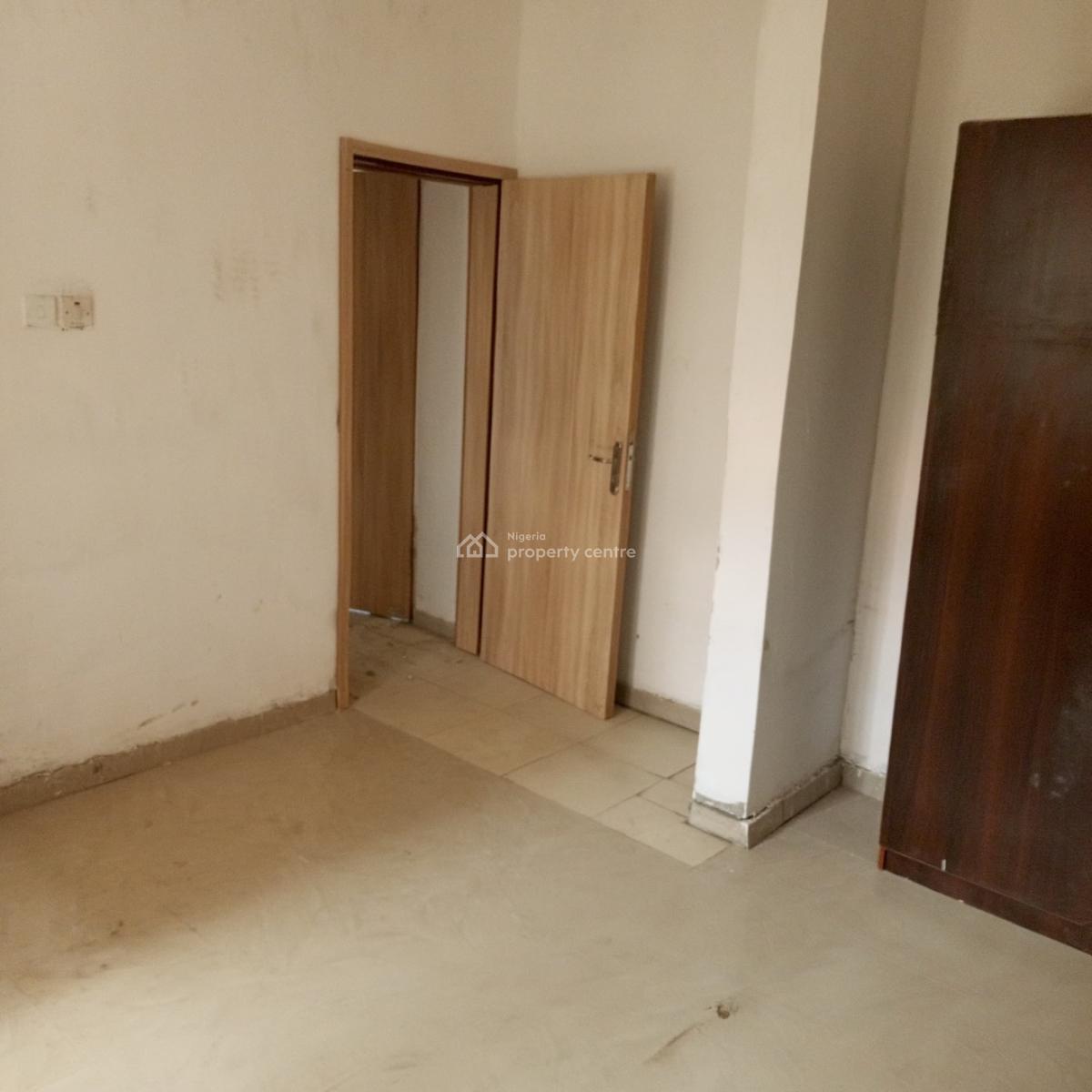 Newly Renovated 2 Bedroom Flat, United Estate,sangotedo, Ajah, Lagos, Flat / Apartment for Rent