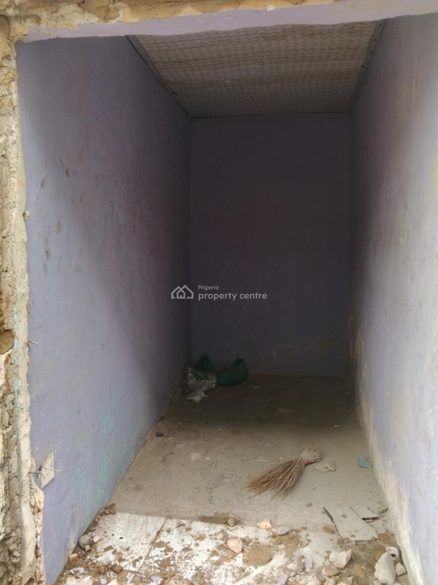 a Standard Shop Available in a Good Area, Alagomeji, Yaba, Lagos, Shop for Rent