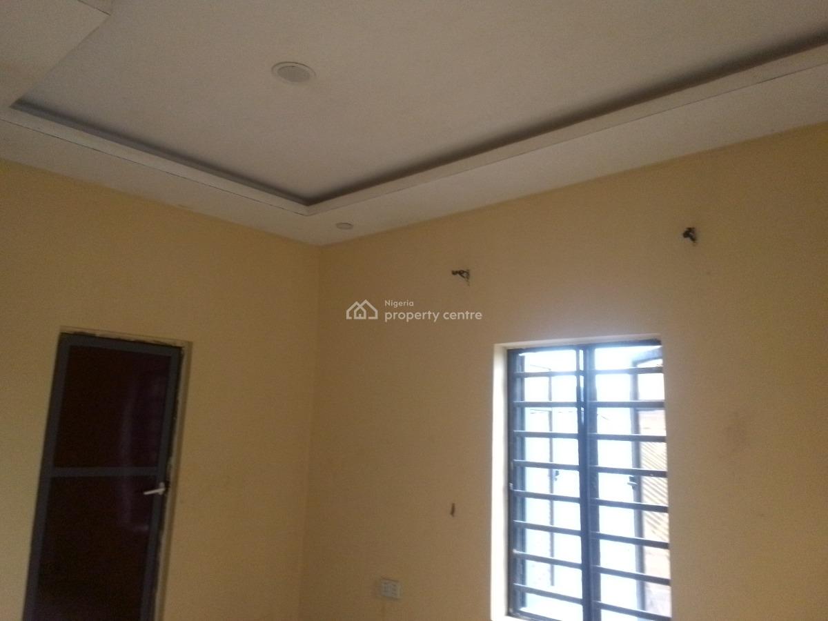 Spacious Luxury 2 Bedroom Flat with Excellent Features, Newtown Estate Rd, Ogombo, Ajah, Lagos, Flat / Apartment for Rent