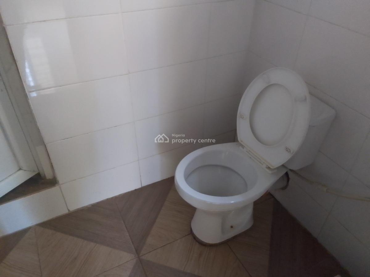 Spacious Luxury 2 Bedroom Flat with Excellent Features, Newtown Estate Rd, Ogombo, Ajah, Lagos, Flat / Apartment for Rent