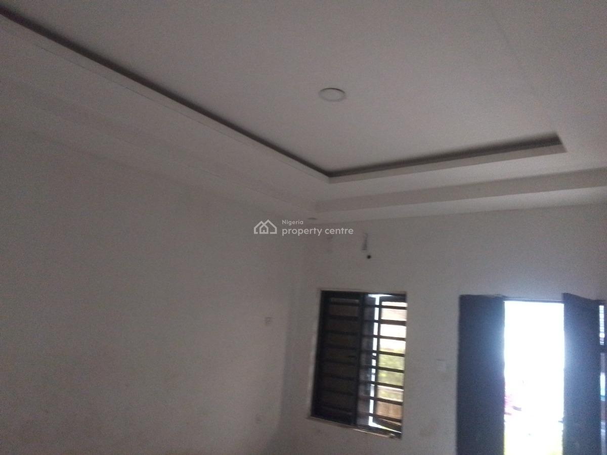 Spacious Luxury 2 Bedroom Flat with Excellent Features, Newtown Estate Rd, Ogombo, Ajah, Lagos, Flat / Apartment for Rent