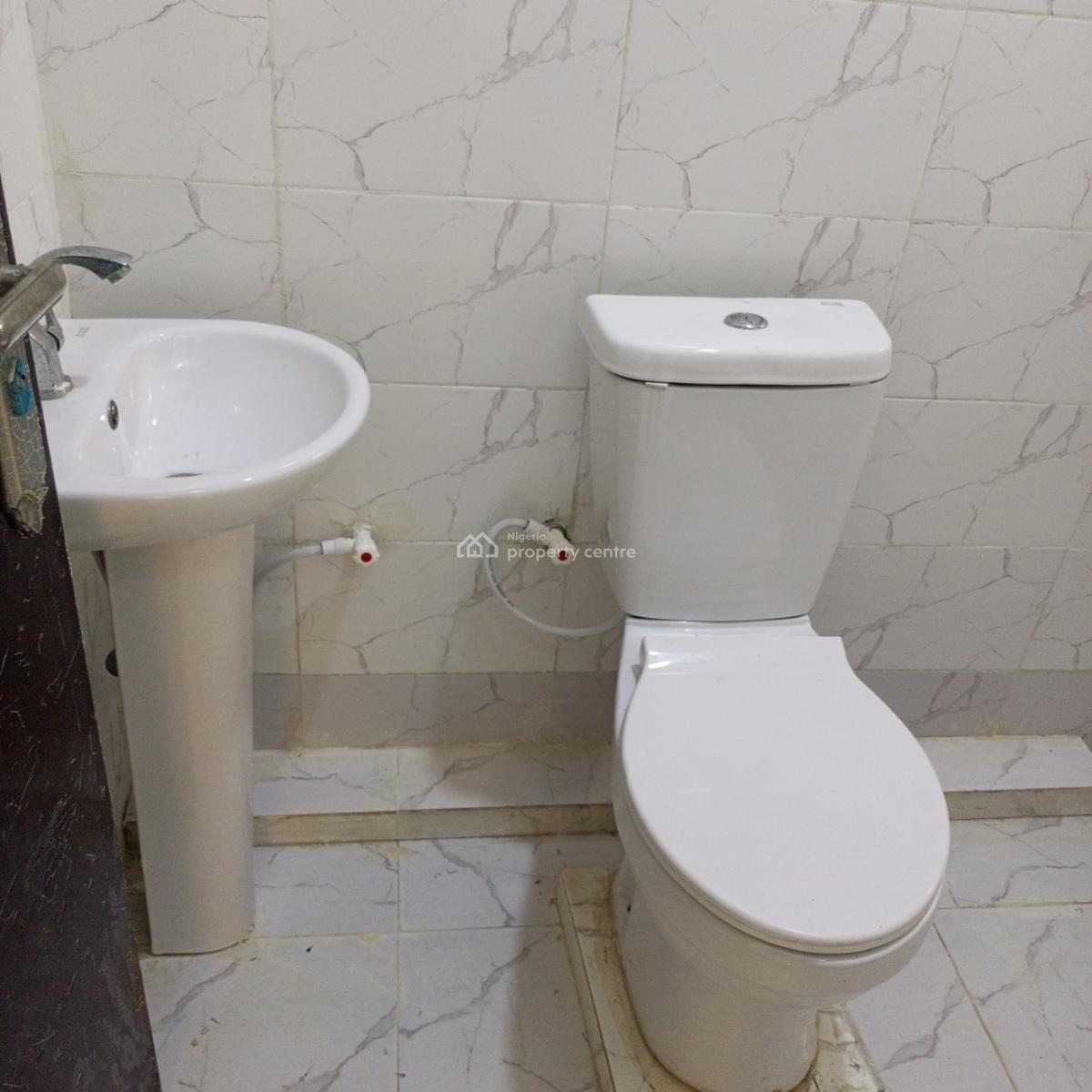 Standard and Spacious Room and Parlour, Thera Estate, Sangotedo, Ajah, Lagos, Flat / Apartment for Rent