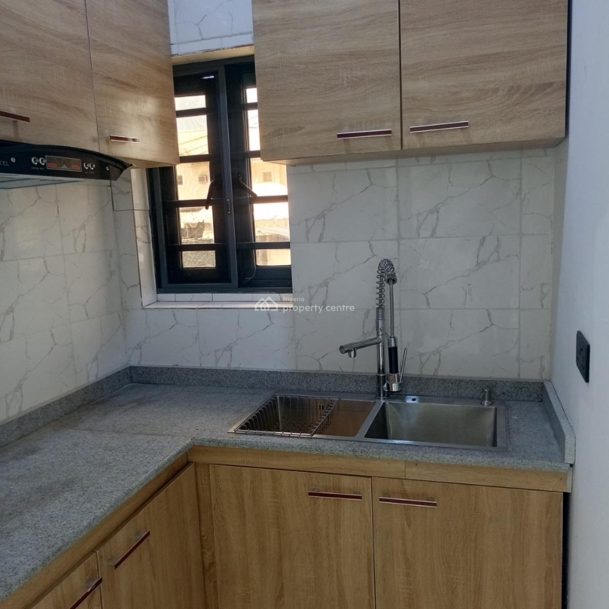 Standard and Spacious Room and Parlour, Thera Estate, Sangotedo, Ajah, Lagos, Flat / Apartment for Rent