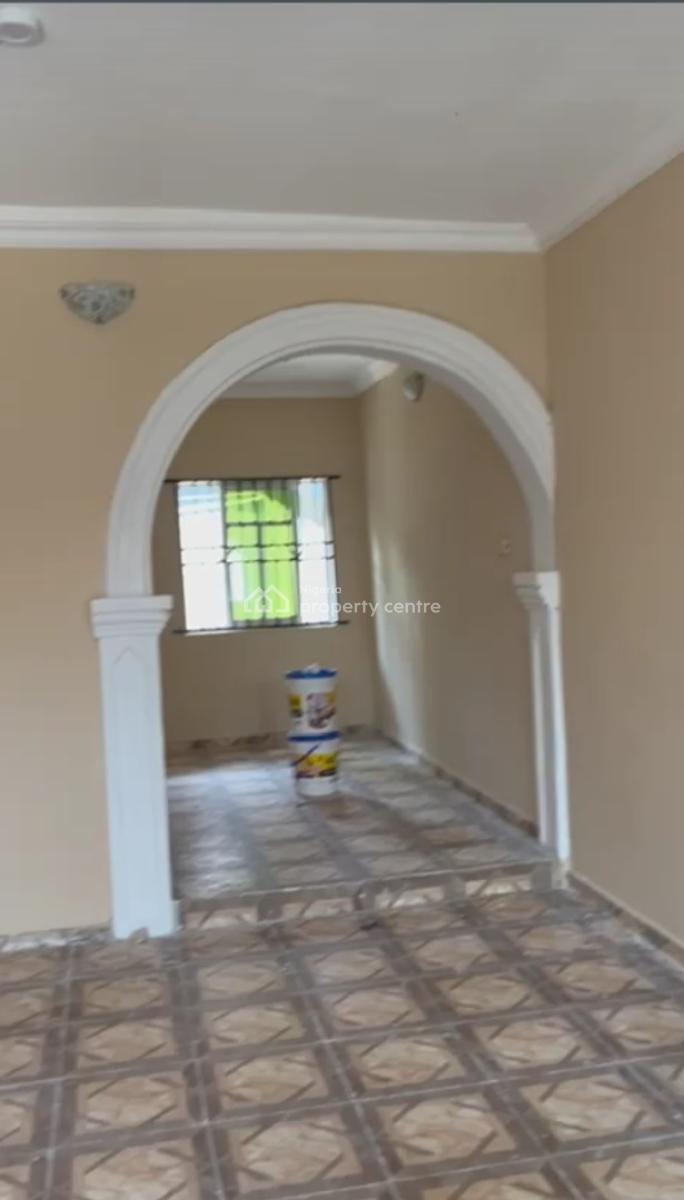 Experience This Lovely 2 Bedroom Flat with Ambiance Parking 2 Toilets, Ipaja, Lagos, Flat / Apartment for Rent