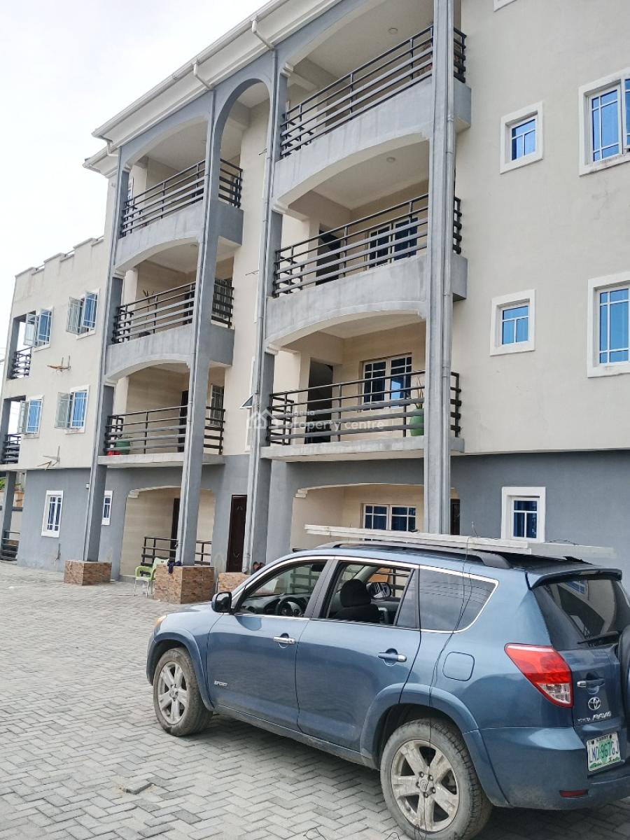 Brand New 4 Bedroom Paint House with Fitted Kitchen, Off Emerald Estate Road, Ilaje, Ajah, Lagos, Flat / Apartment for Rent