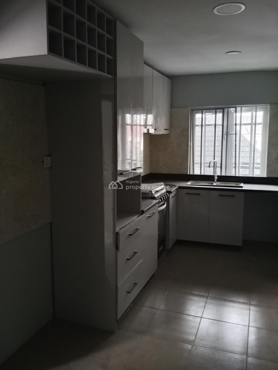 Brand New 4 Bedroom Paint House with Fitted Kitchen, Off Emerald Estate Road, Ilaje, Ajah, Lagos, Flat / Apartment for Rent