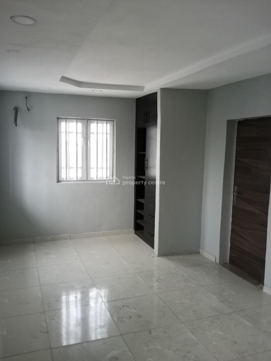 Brand New 4 Bedroom Paint House with Fitted Kitchen, Off Emerald Estate Road, Ilaje, Ajah, Lagos, Flat / Apartment for Rent