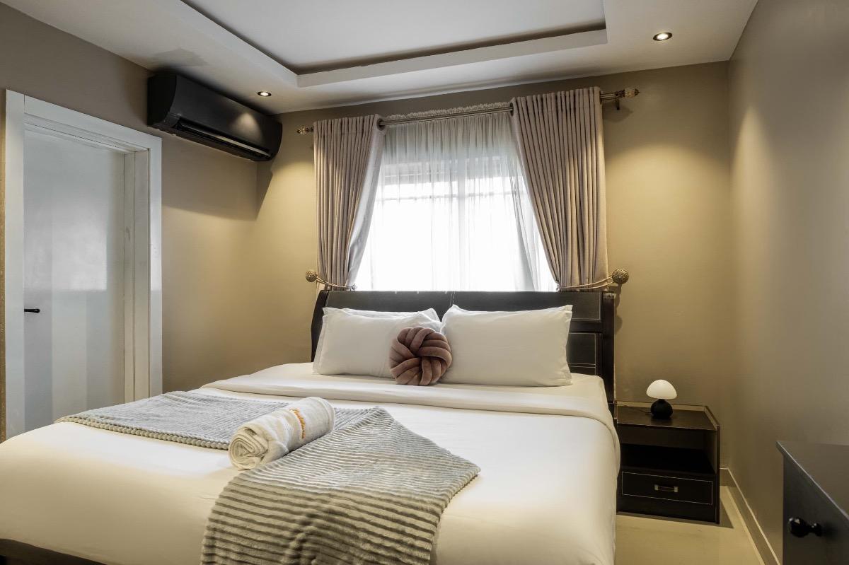 Beautiful 2 Bedroom Apartment (discounted), Banana Island, Ikoyi, Lagos, Flat / Apartment Short Let