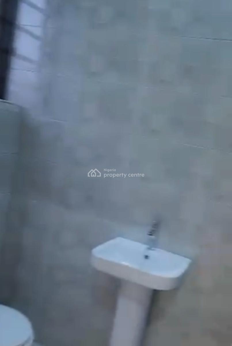 2 Bedroom Flat, Off College Road, Ogba, Ikeja, Lagos, Flat / Apartment for Rent