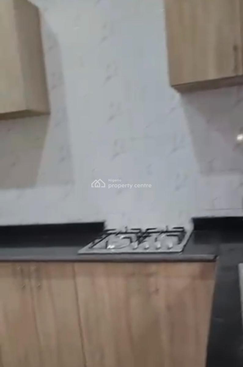 2 Bedroom Flat, Off College Road, Ogba, Ikeja, Lagos, Flat / Apartment for Rent