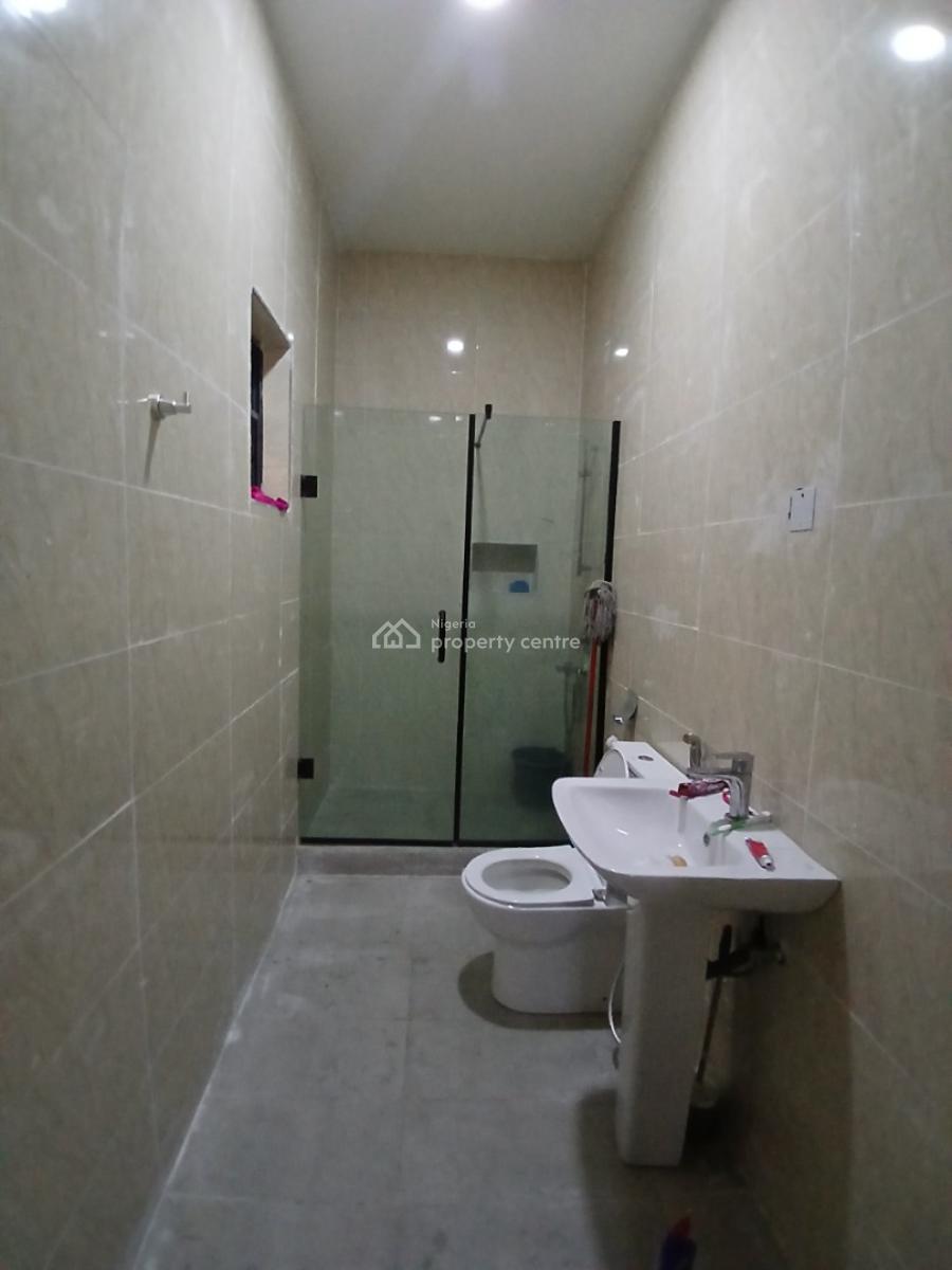 Furnished Rooms with Shared Parlour, 24 Hours Light,swimming Pool, Gym, Citadel View Estate  Along Ogombo Road, Ajah, Lagos, Flat / Apartment for Rent