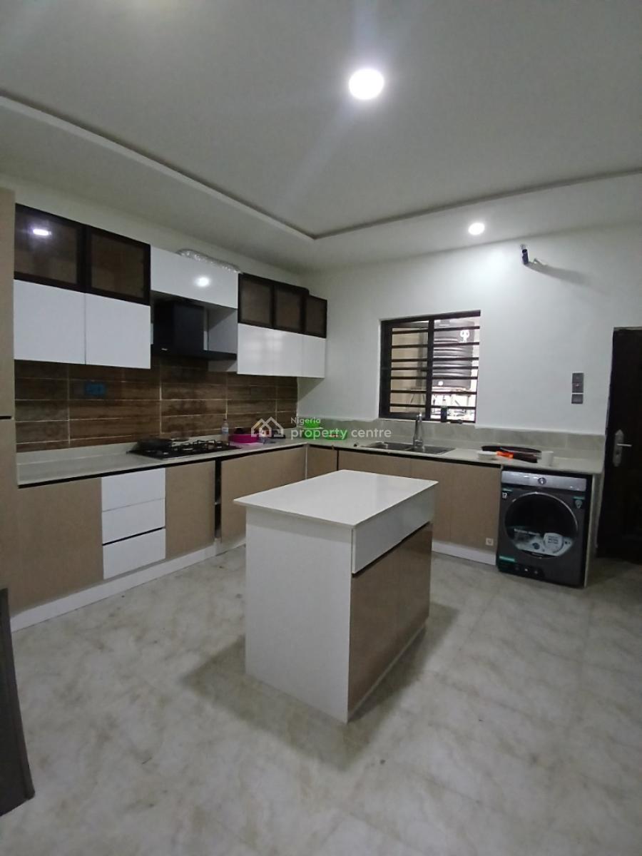 Furnished Rooms with Shared Parlour, 24 Hours Light,swimming Pool, Gym, Citadel View Estate  Along Ogombo Road, Ajah, Lagos, Flat / Apartment for Rent