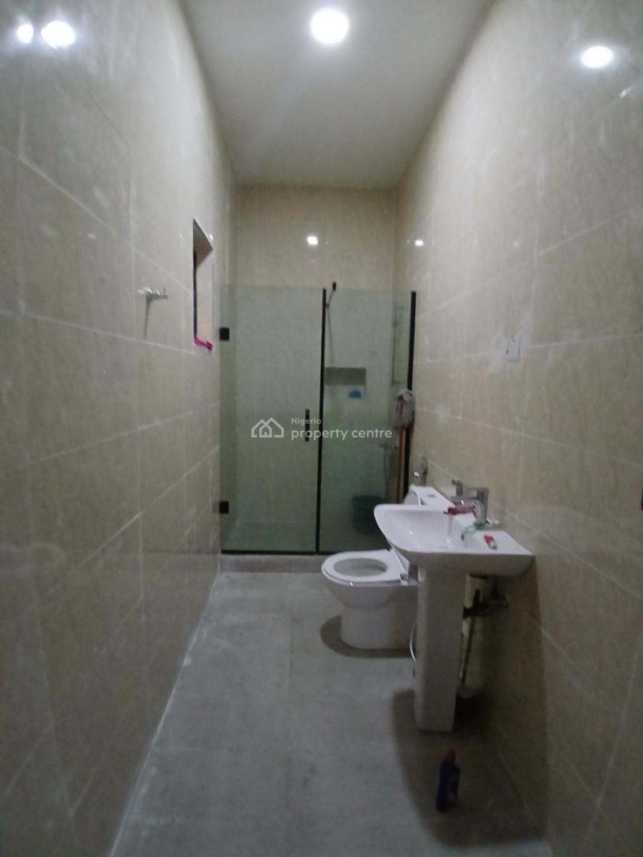 Furnished Rooms with Shared Parlour, 24 Hours Light,swimming Pool, Gym, Citadel View Estate  Along Ogombo Road, Ajah, Lagos, Flat / Apartment for Rent