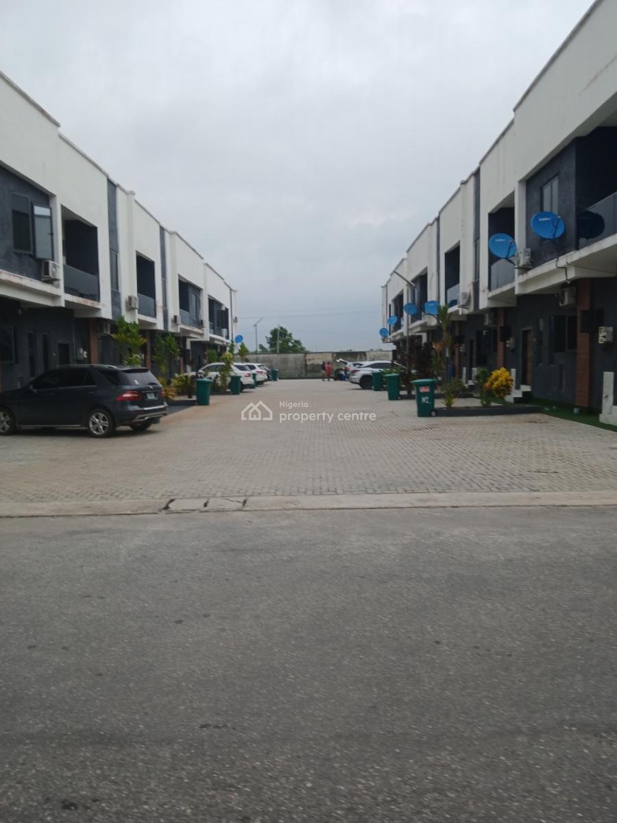 Furnished Rooms with Shared Parlour, 24 Hours Light,swimming Pool, Gym, Citadel View Estate  Along Ogombo Road, Ajah, Lagos, Flat / Apartment for Rent