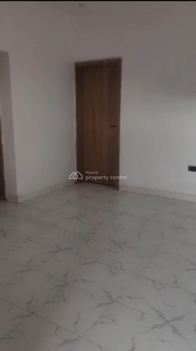 Lovely 2 Bedroom Flat, Ifako, Gbagada, Lagos, Flat / Apartment for Rent