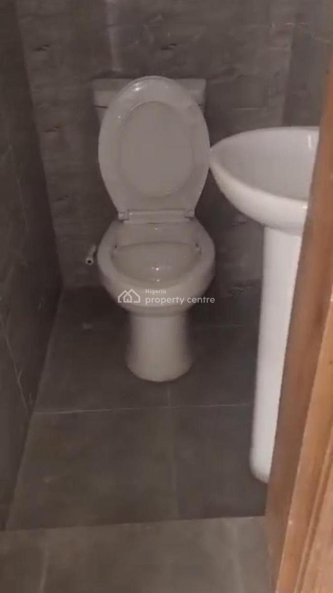 Lovely 2 Bedroom Flat, Ifako, Gbagada, Lagos, Flat / Apartment for Rent