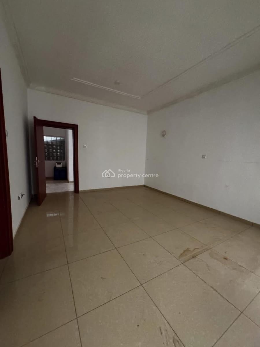 Luxury 3 Bedroom Serviced &  Spacious Apartment, Up Floor, Katampe Extension, Katampe, Abuja, Flat / Apartment for Sale