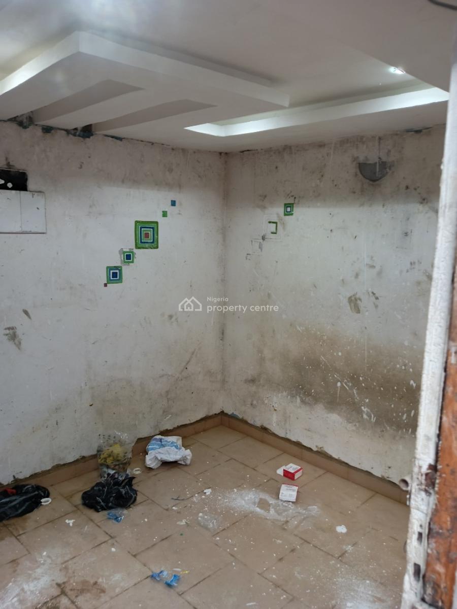 Standard Roomself Contained/ Miniflat, Off Lawanson B/stop, Surulere, Lagos, Mini Flat (room and Parlour) for Rent