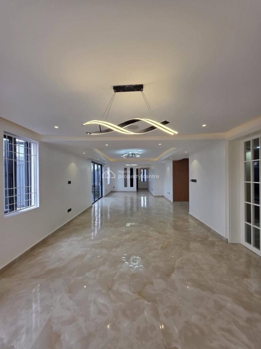 5 Bedroom Luxury Duplex with 2bqs and 3staff Quarters, Lekki Phase 1, Lekki, Lagos, Detached Duplex for Sale