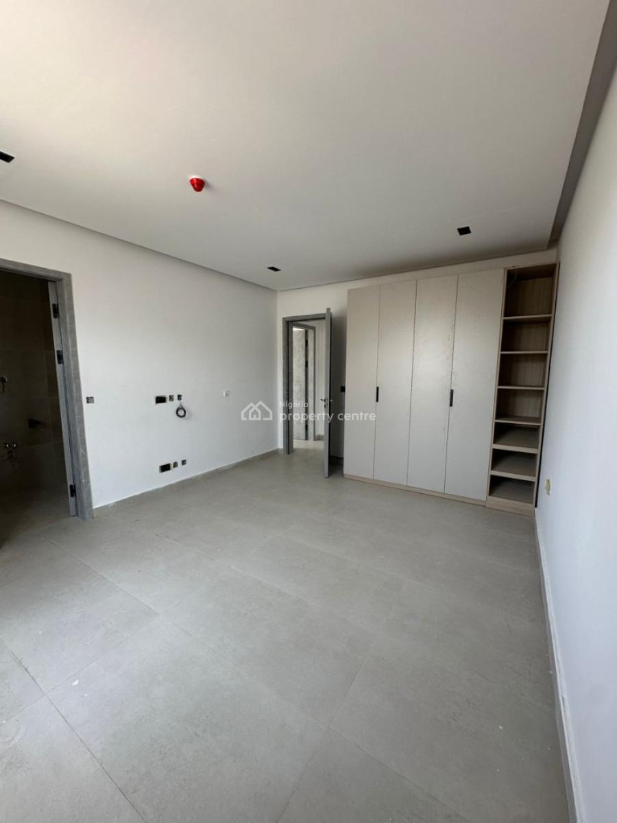 6 Units of Well Finished Luxury 3-bedroom Serviced Apartments, Lekki Phase 1, Lekki, Lagos, Flat / Apartment for Sale