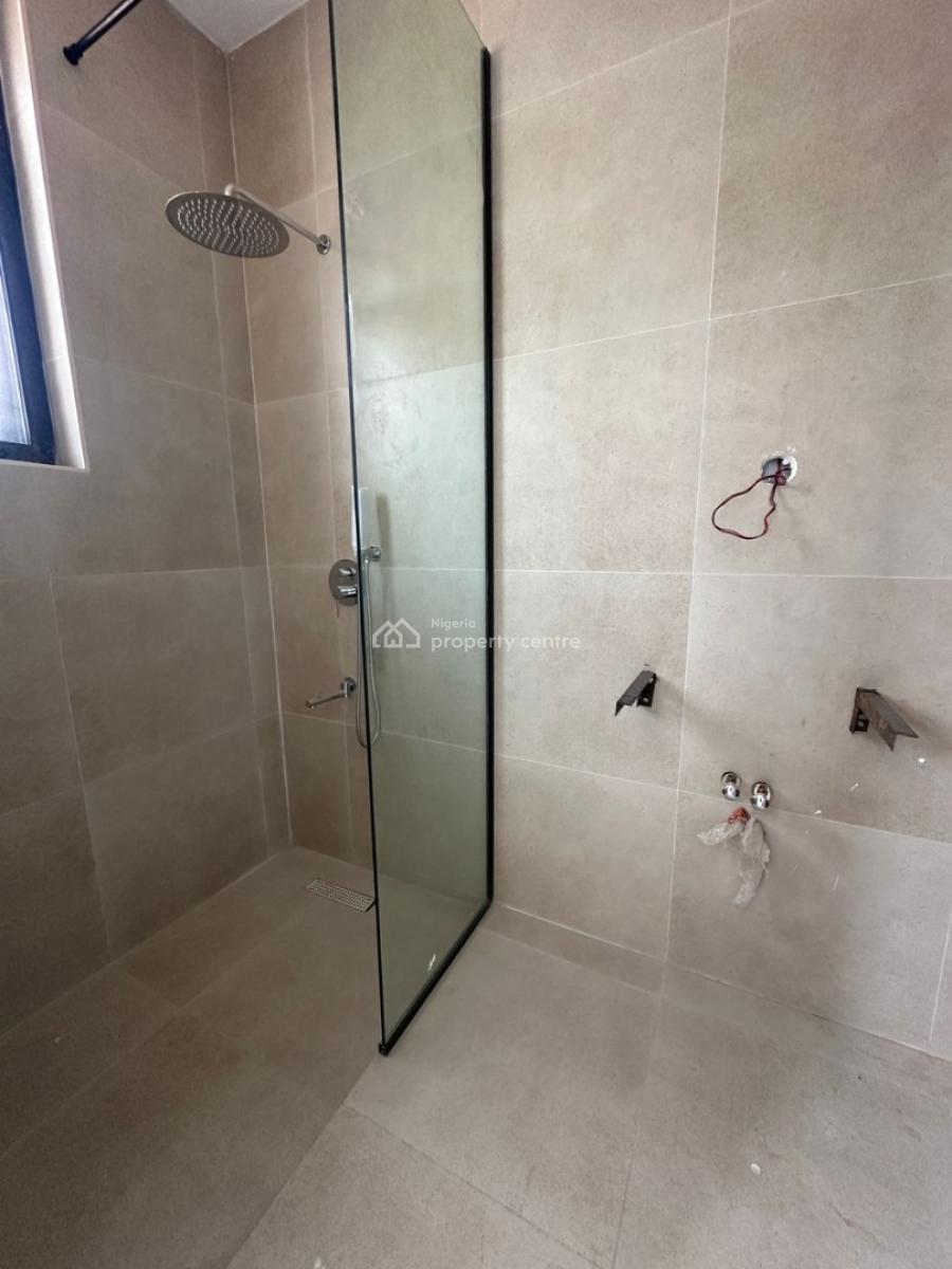 6 Units of Well Finished Luxury 3-bedroom Serviced Apartments, Lekki Phase 1, Lekki, Lagos, Flat / Apartment for Sale