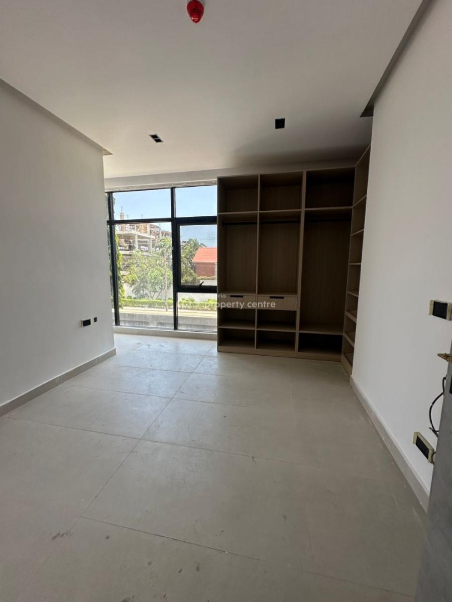 6 Units of Well Finished Luxury 3-bedroom Serviced Apartments, Lekki Phase 1, Lekki, Lagos, Flat / Apartment for Sale