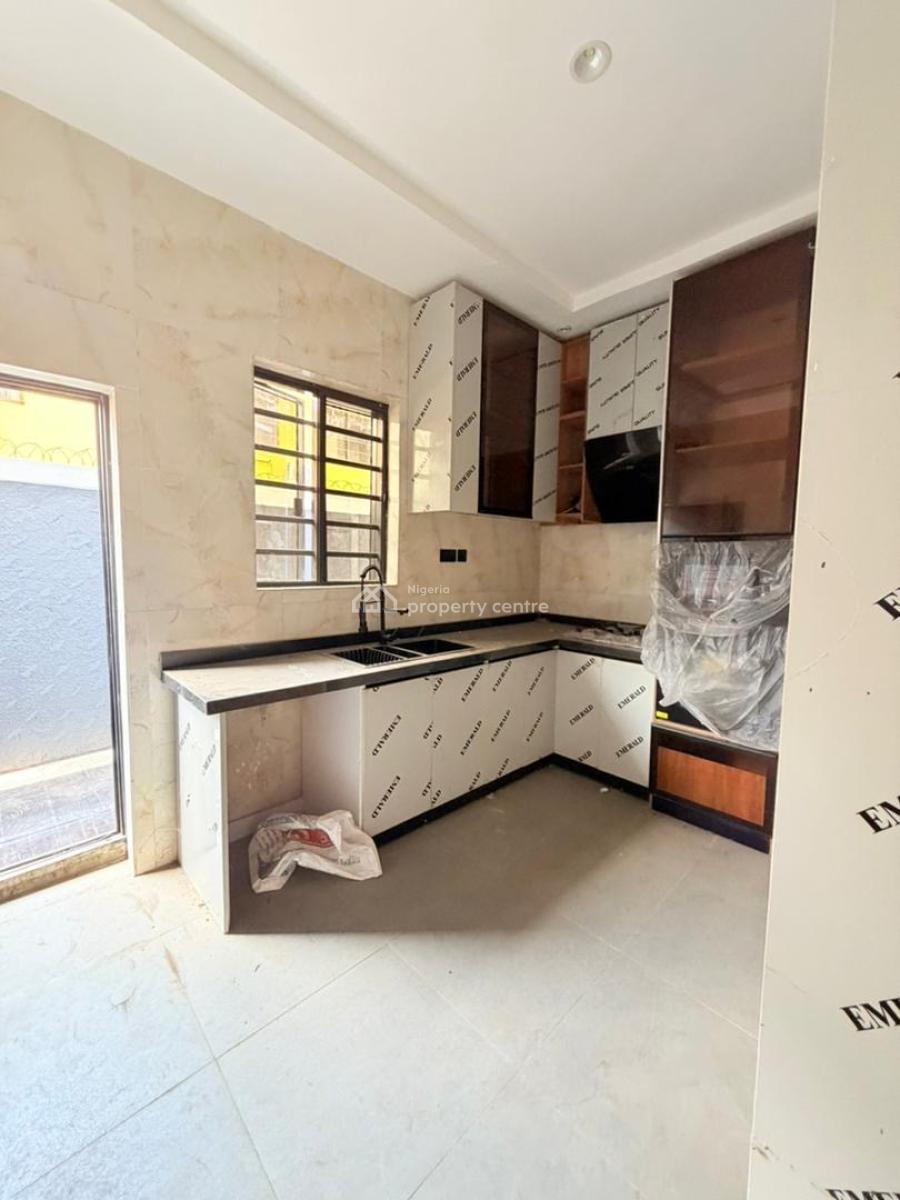4 Bedroom Semi Detached Duplex, Gra Phase 1, Magodo, Lagos, Semi-detached Duplex for Sale