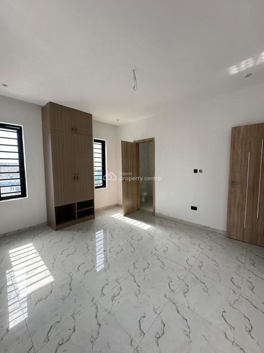 Fully Serviced 4 Bedroom Terrace Duplex (2 Floors) with Premium Finish, Situated in a Secure and Highly Sought-after Area., Lekki, Lagos, Terraced Duplex for Sale