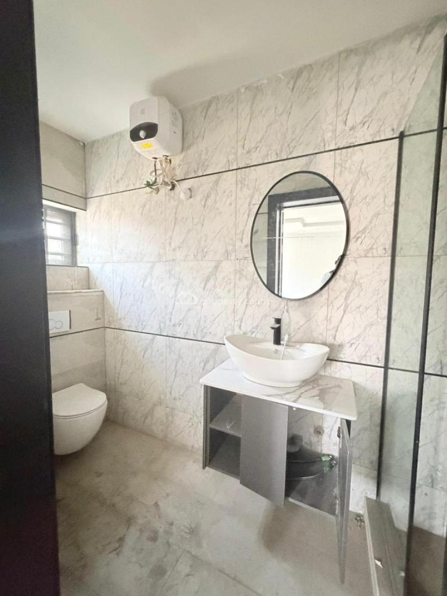 2 Bedroom Apartment, Allen, Ikeja, Lagos, Flat / Apartment for Sale