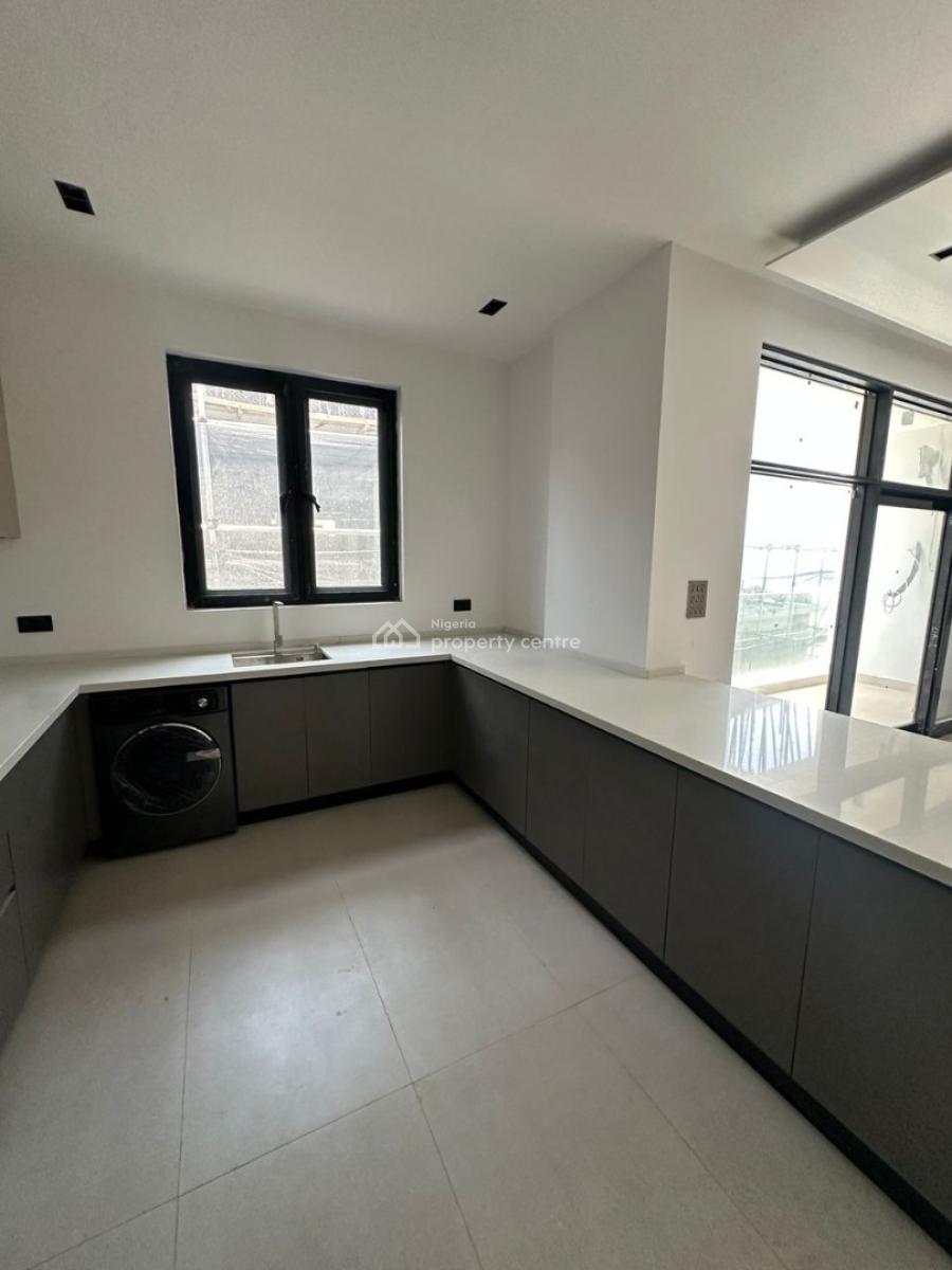 Well Finished Luxury 2-bedroom Serviced Apartment, Lekki Phase 1, Lekki, Lagos, Flat / Apartment for Sale
