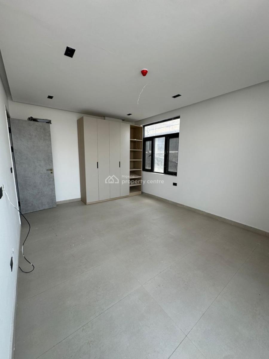 Well Finished Luxury 2-bedroom Serviced Apartment, Lekki Phase 1, Lekki, Lagos, Flat / Apartment for Sale