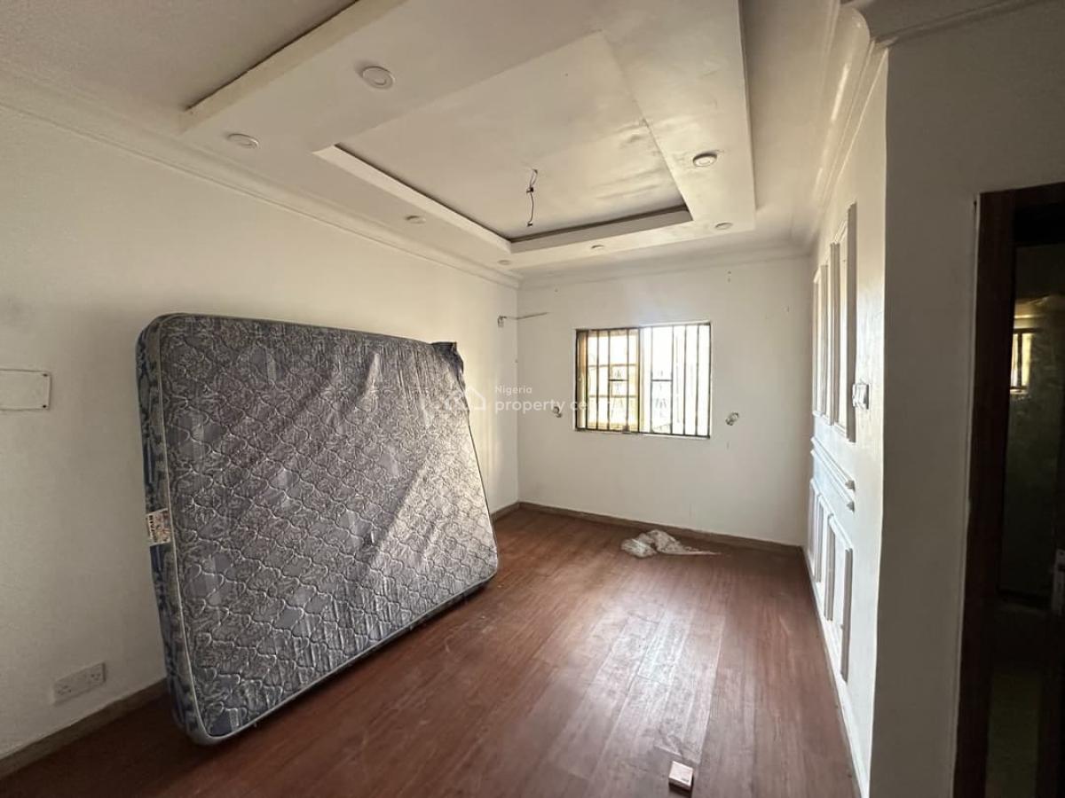 Luxury 3 Bedroom Terrace, Mobile Road, Ilaje, Ajah, Lagos, Terraced Duplex for Rent