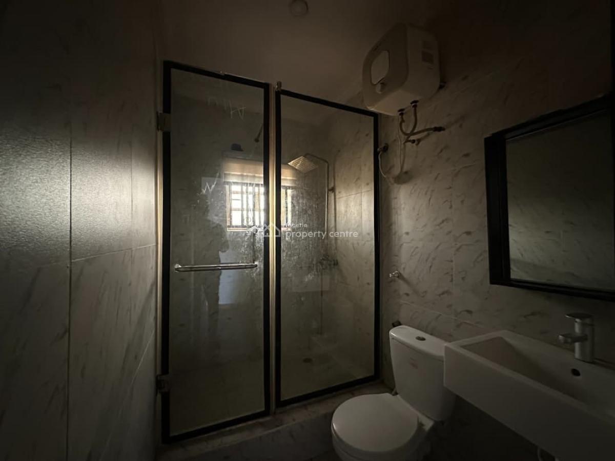 Luxury 3 Bedroom Terrace, Mobile Road, Ilaje, Ajah, Lagos, Terraced Duplex for Rent