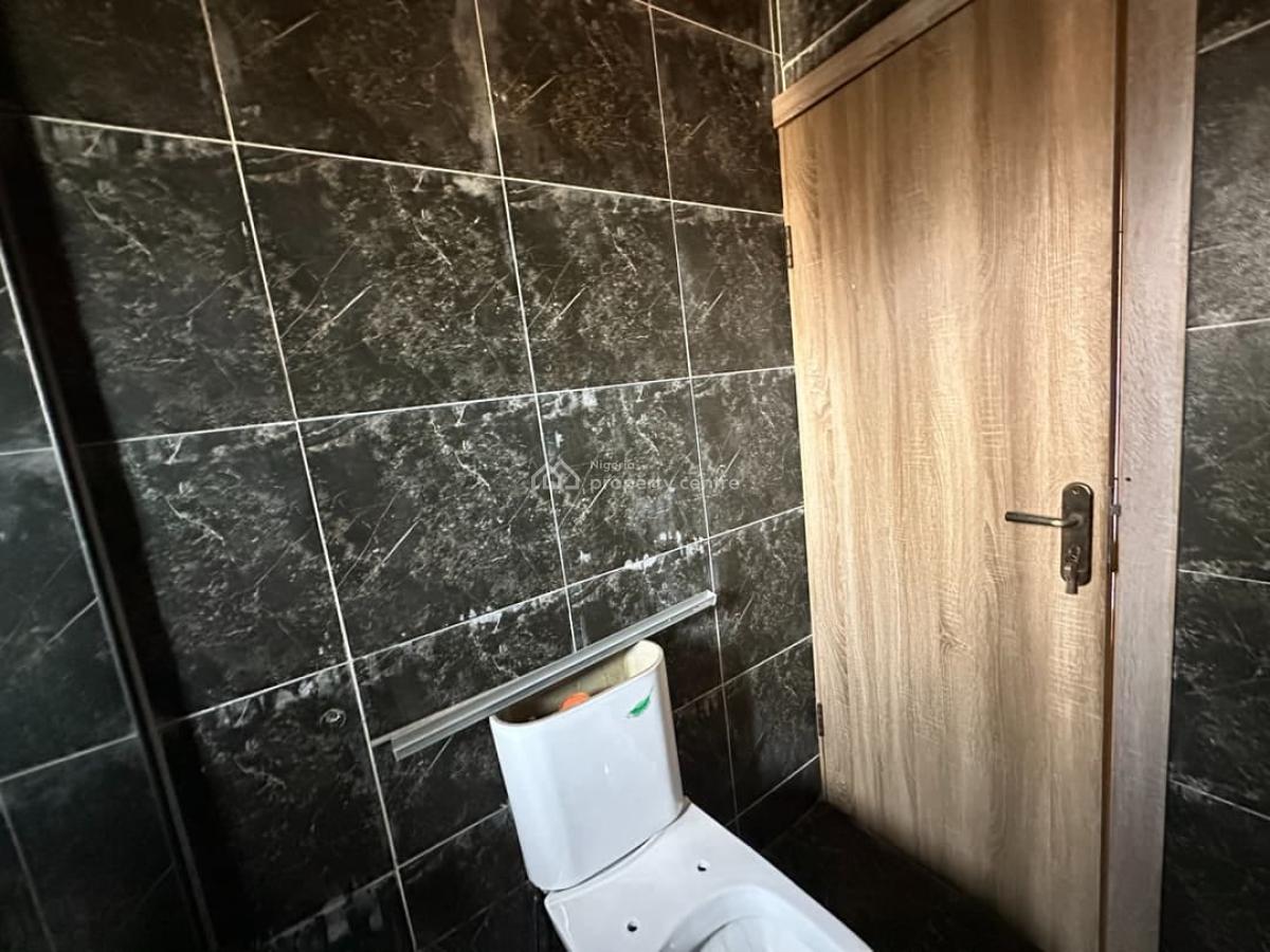 Luxury 3 Bedroom Terrace, Mobile Road, Ilaje, Ajah, Lagos, Terraced Duplex for Rent