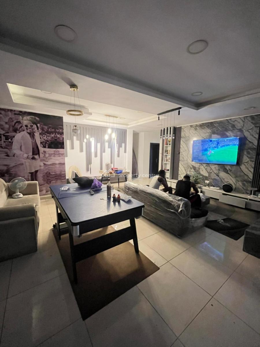 2 Bedrooms Apartment with a Bq on Pent Floor, Uses Elevator, Oral Estate, Lekki, Lagos, Flat / Apartment for Sale