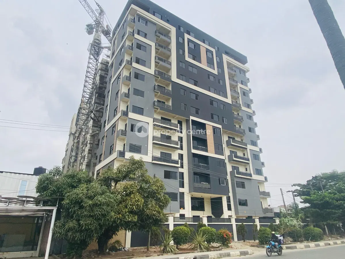 Luxury 3-Bedroom Apartment + BQ with Excellent View and Amenities